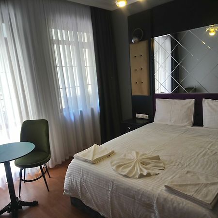 Royal Garden Suite And Hotel Isztambul Kültér fotó